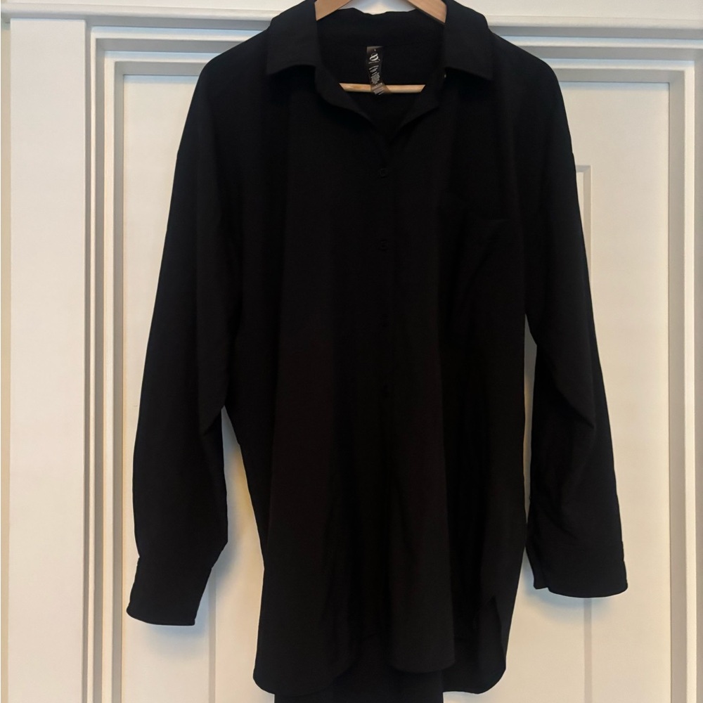 Lou & Grey Black Women's Tunic